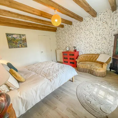 بيت ضيافة Le Gite De Gaia Villemer (Seine-et-Marne)